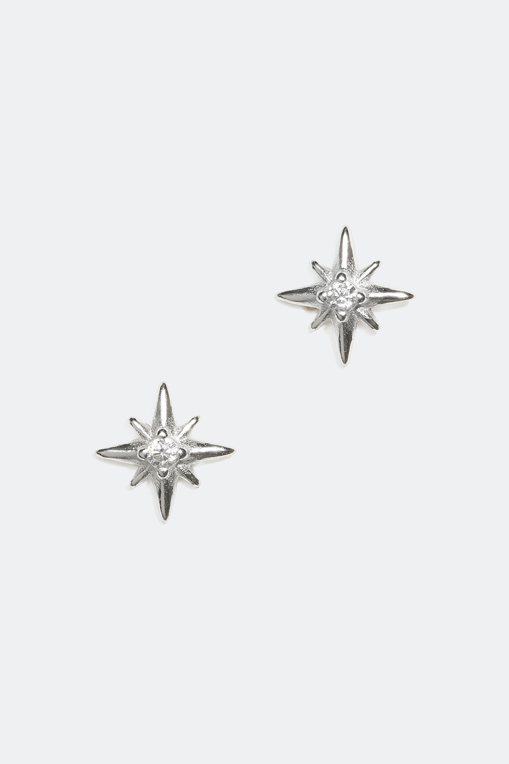 Aidot hopeiset nappikorvakorut, joissa tähti ja Cubic Zirconia ryhmässä Korut / Korvakorut @ Glitter (553000911000)
