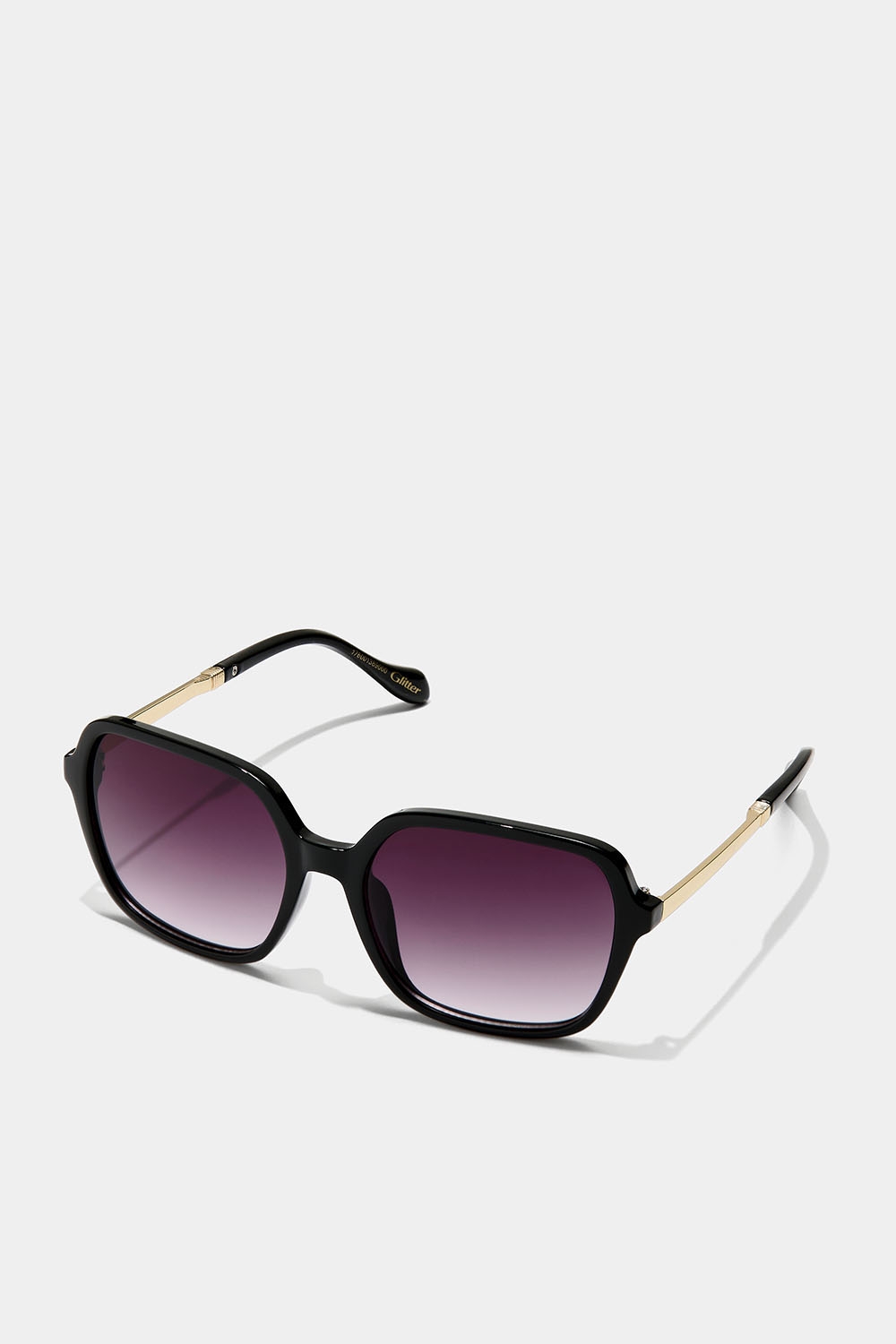 Mustat retrohenkiset oversize-aurinkolasit, joissa kullanvärisiä yksityiskohtia ryhmässä Asusteet / Aurinkolasit @ Glitter (176001389000)