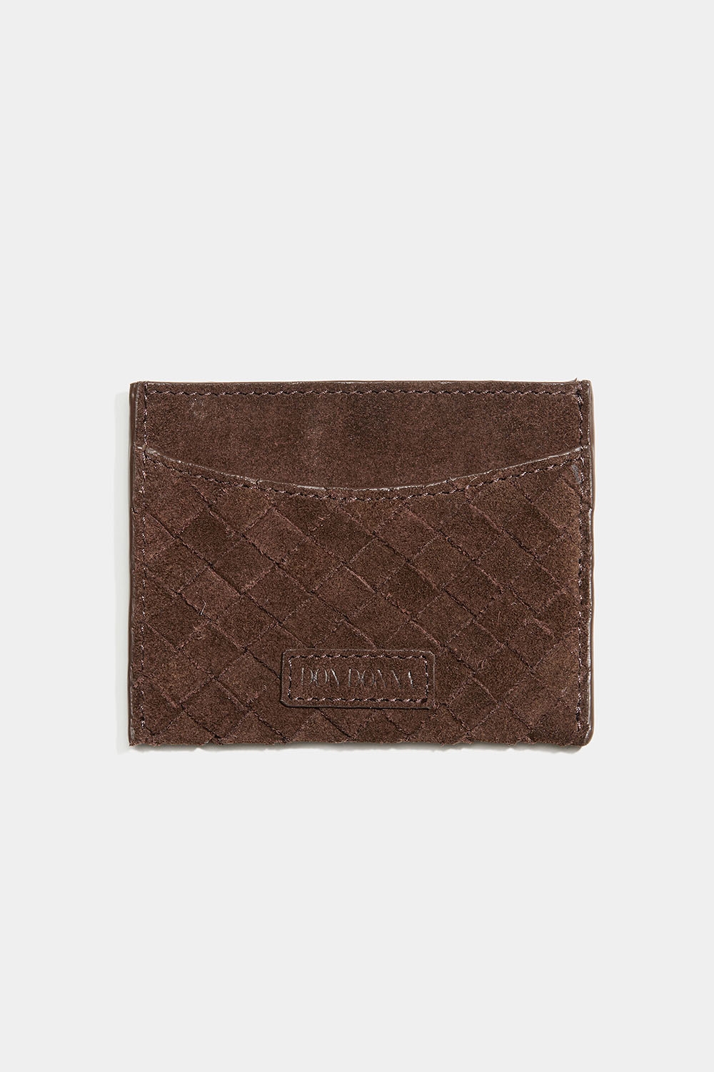 Punottu korttikotelo ruskeaa mokkaa ryhmässä Asusteet / Lompakot & korttikotelot / Korttikotelot @ Glitter (177000658200)