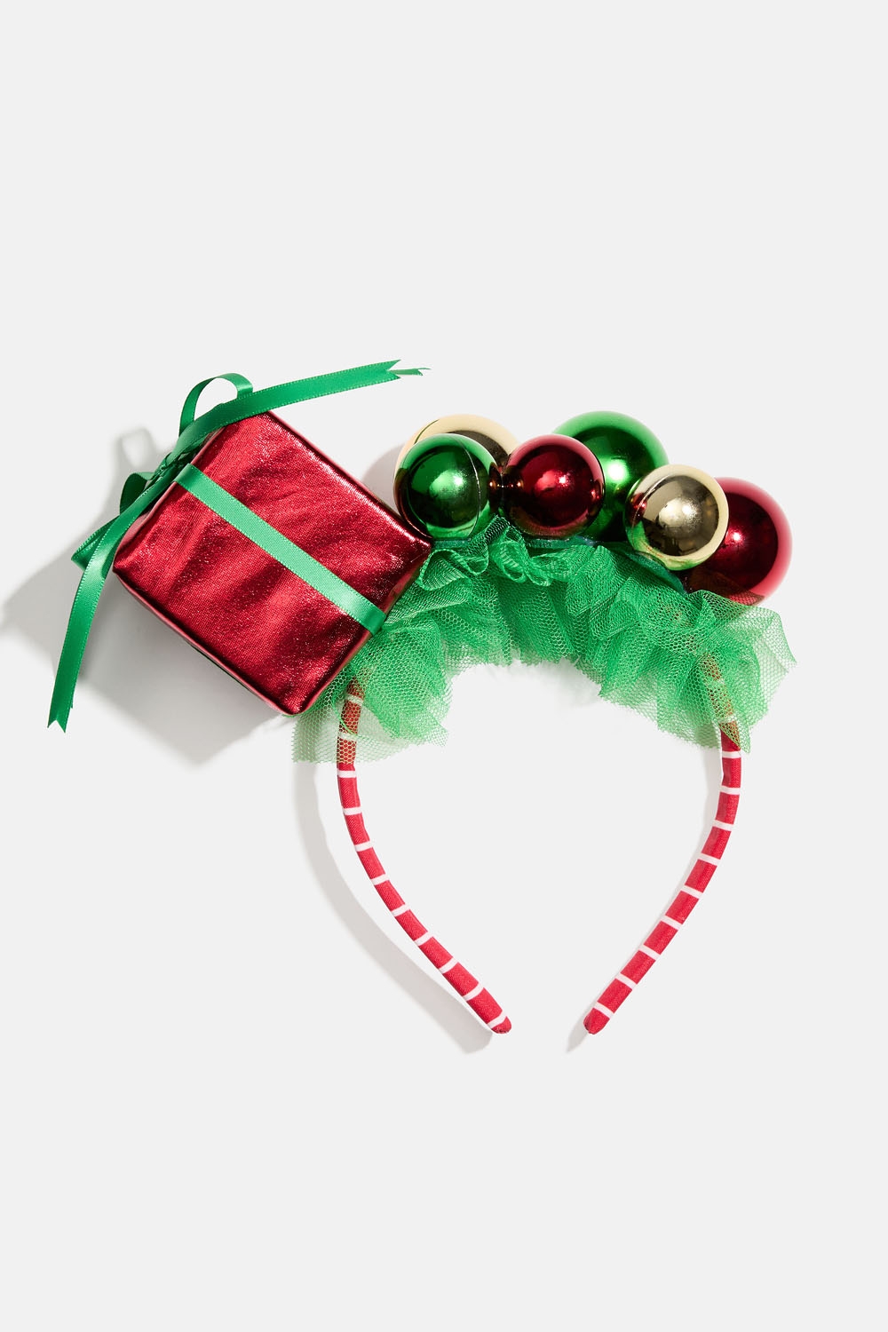 Jouluinen panta, jossa on paketti ja kuusenkoristepalloja ryhmässä Store week / @ Glitter (178000399900)