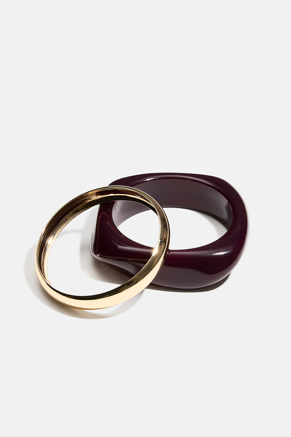 Violetit ja kullanväriset rannerenkaat, 2 kpl ryhmässä Korut / Rannekorut / Monipakkaus @ Glitter (251002026702)