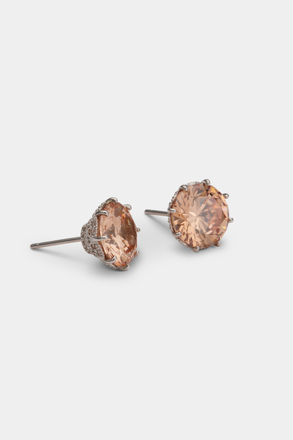 Elenora studs - Champagne ryhmässä Korut / Korvakorut / Nappikorvakorut @ Glitter (253001568301)