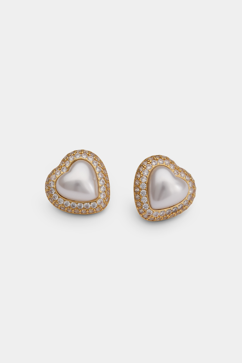 Athena earrings - Ivory ryhmässä Korut / Korvakorut / Nappikorvakorut @ Glitter (253001572002)