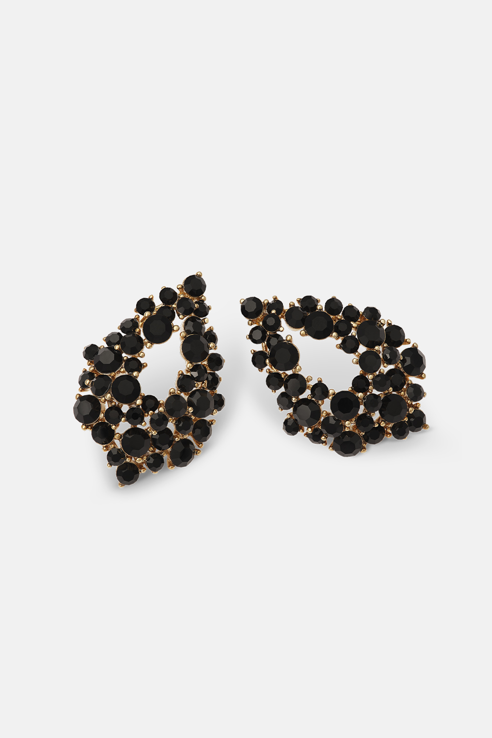 Alice earrings - Jet ryhmässä Korut / Korvakorut / Strassikorvakorut @ Glitter (253001619002)