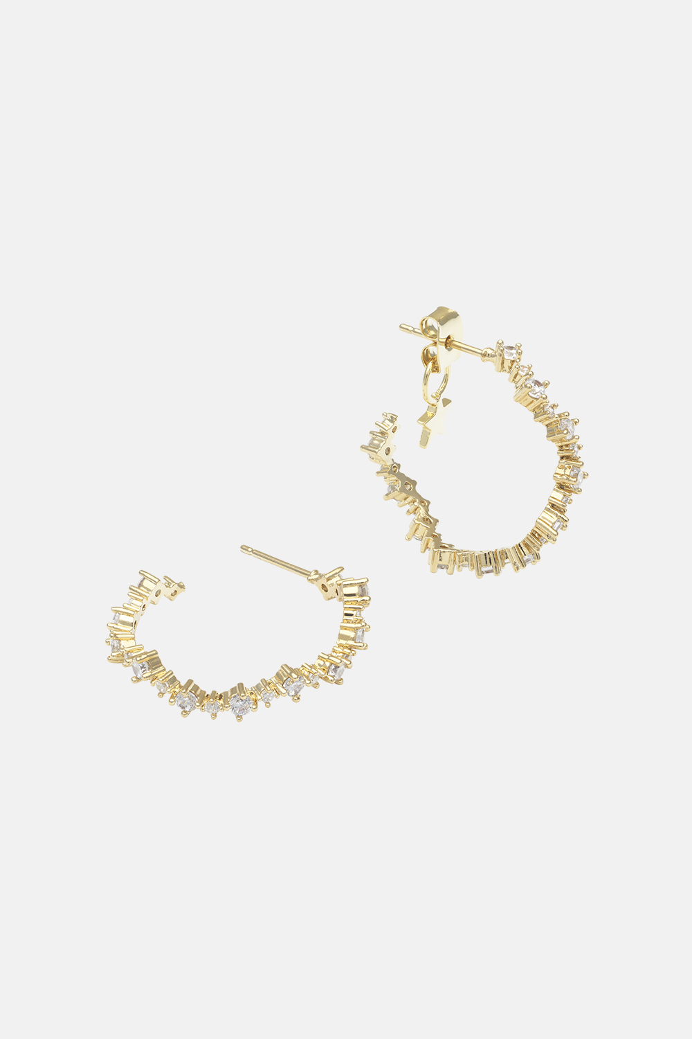Capella hoops earrings - Crystal ryhmässä Korut / Korvakorut / Korvarenkaat @ Glitter (253001632002)