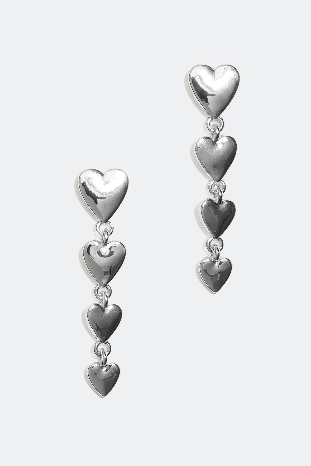 Pitkät korvakorut, joissa sileitä sydämiä ryhmässä Korut / Korvakorut @ Glitter (253004681001)