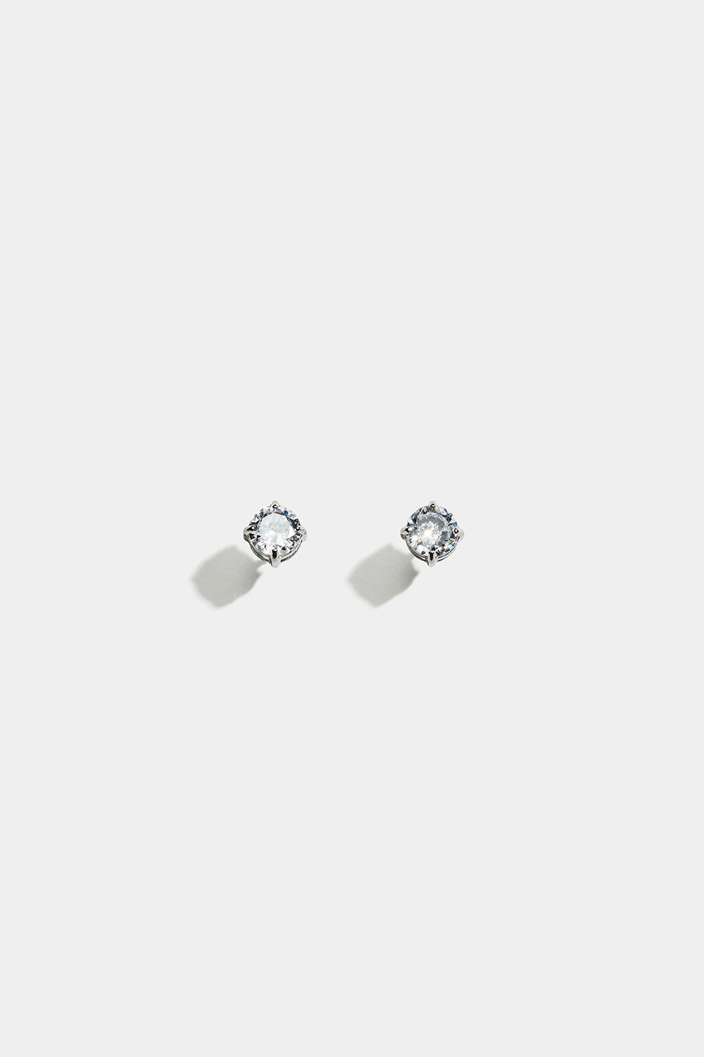 Teräksiset nappikorvakorut, joissa on Cubic Zirconia -kivi ryhmässä Teräs / Teräksiset korvakorut @ Glitter (253009241601)
