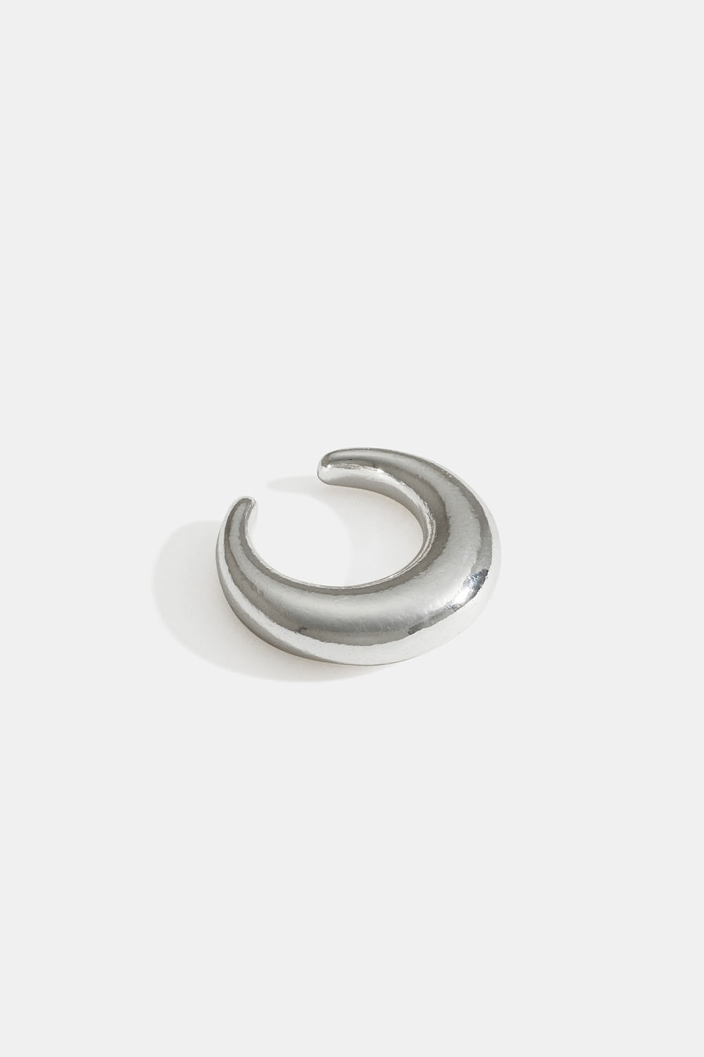 Pyöristetty korvamansetti ryhmässä Korut / Korvakorut / Earcuffit @ Glitter (253009631001)