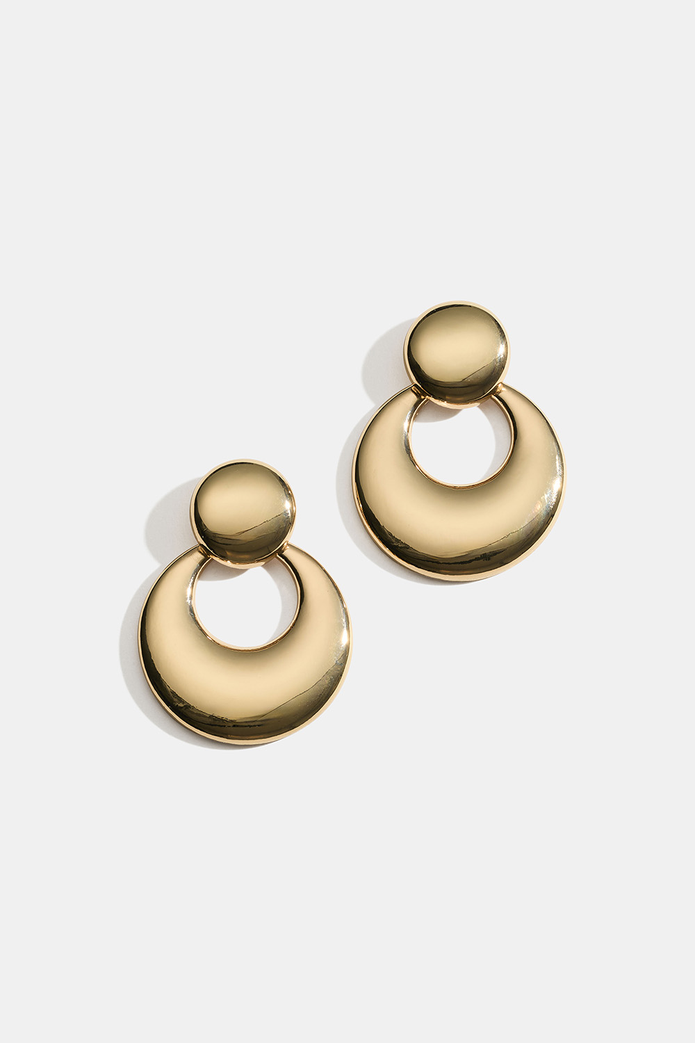 Kullanväriset korvakorut, joissa pyöreitä muotoja ryhmässä Store week / @ Glitter (253010522002)