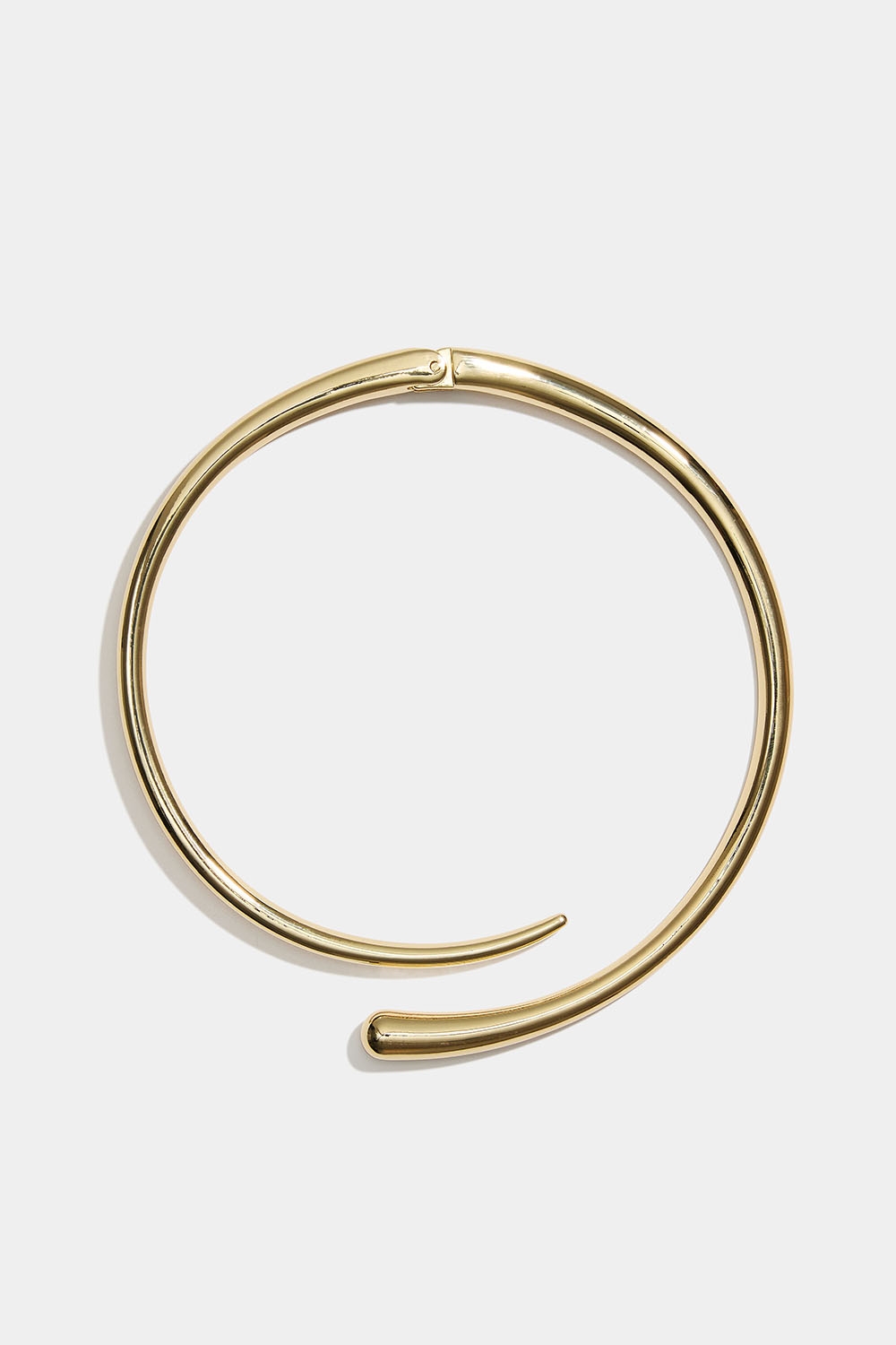 Kullanvärinen jäykkä kaulakoru, jossa on pitsikuviointi ryhmässä Store week / @ Glitter (254002362002)