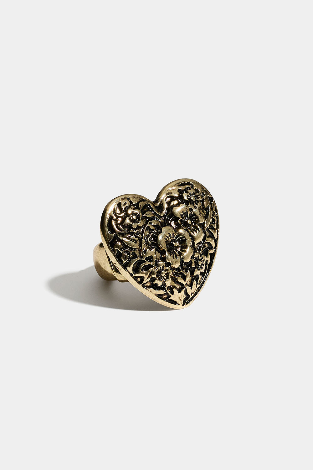 Joustava sormus, jossa kuvioitu sydän ryhmässä Korut / Sormukset / Leveät @ Glitter (256001812102)