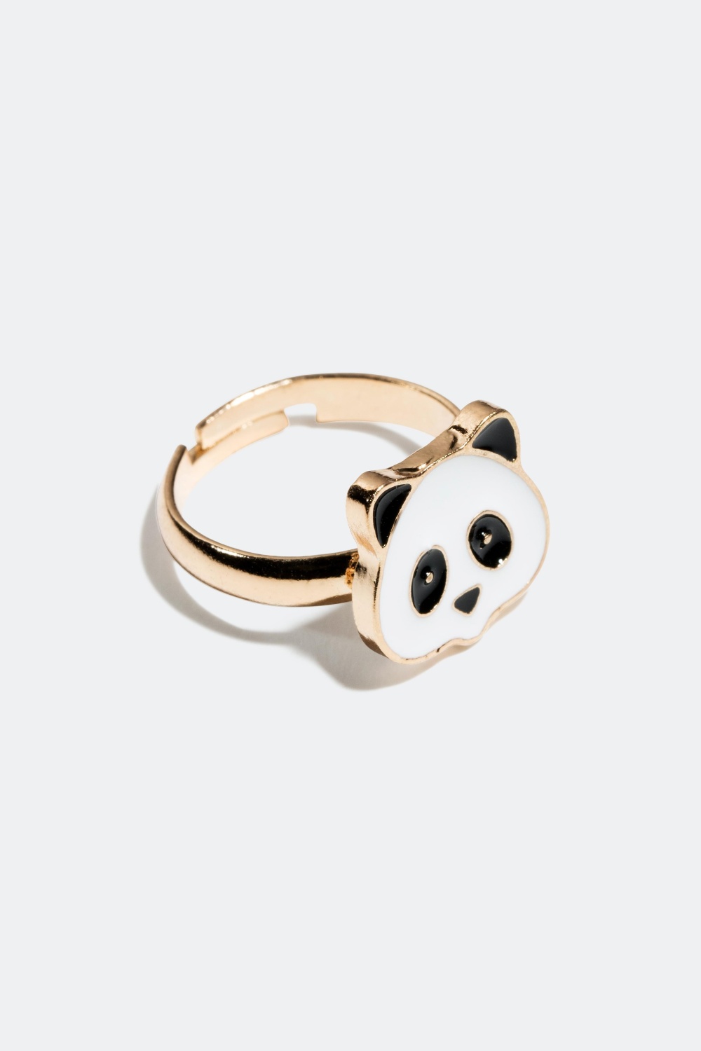 Sormus, panda