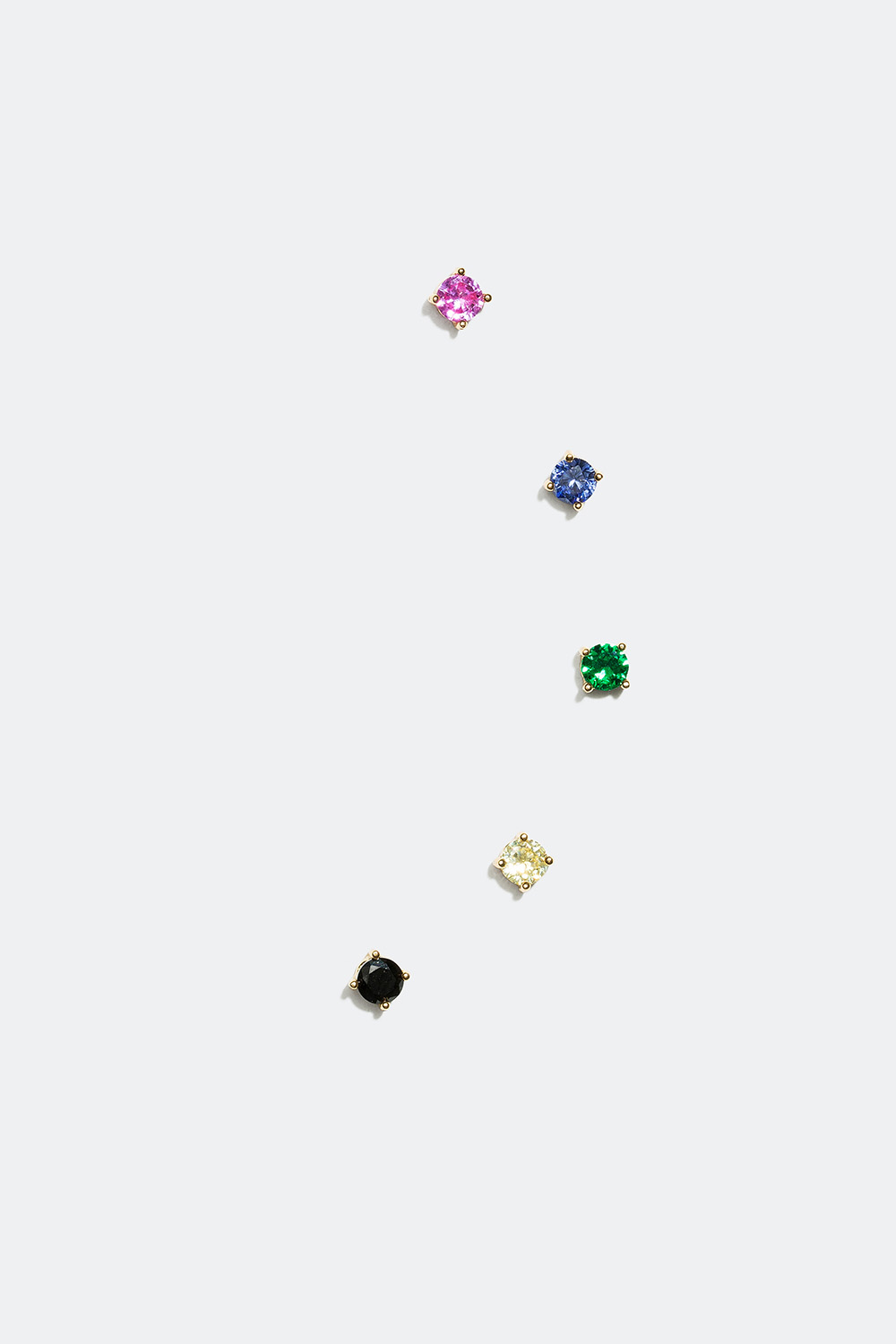 Nappikorvakorut, joissa on Cubic Zirkonia -kiviä, 18 karaatin kultaus, 5 kpl ryhmässä 18 karaatin kullattua hopeaa / Korvakorut 18 karaatin kulta @ Glitter (327606661000)