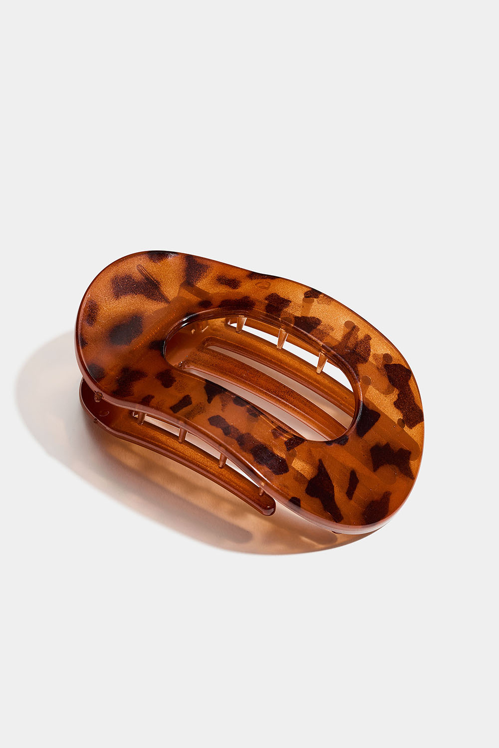 Soikea ja litteä kilpikonnakuvioinen hiusklipsi ryhmässä Hiustuotteet / Hiuspinnit ja -klipsit / Hiusklipsit @ Glitter (331001868000)