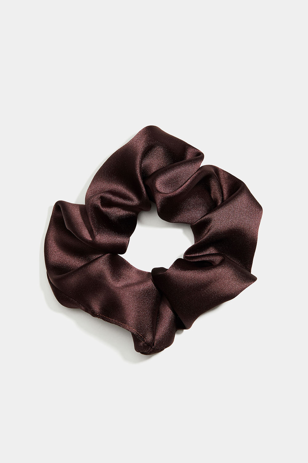 Tummanruskea hiusdonitsi ryhmässä Hiustuotteet / Scrunchie-hiusdonitsit @ Glitter (332002148200)
