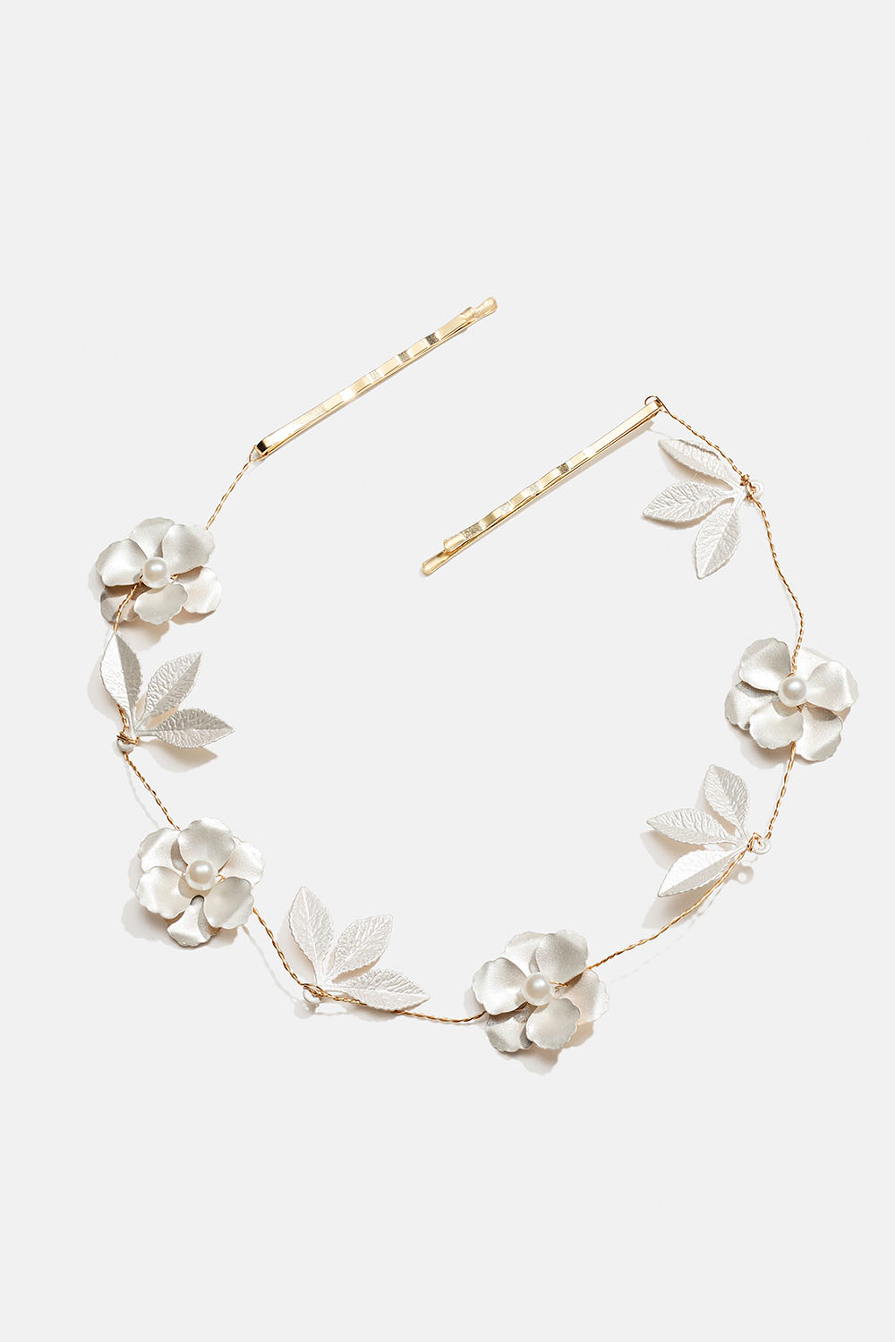 Hiuskoriste, jossa valkoisia kukkia ja lehtiä ryhmässä Hiustuotteet / Hiuspinnit ja -klipsit / Hiuskoristeet @ Glitter (334001513100)