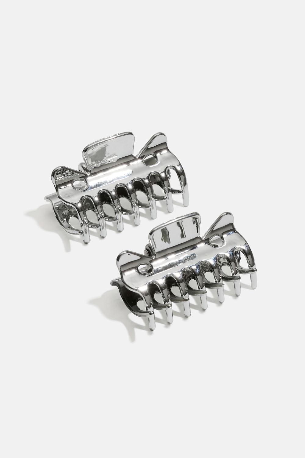 Pienet hopeiset hiusklipsit, 2 kpl ryhmässä Lapsille / Lasten hiustuotteet / Lasten hiussoljet @ Glitter (403000361000)