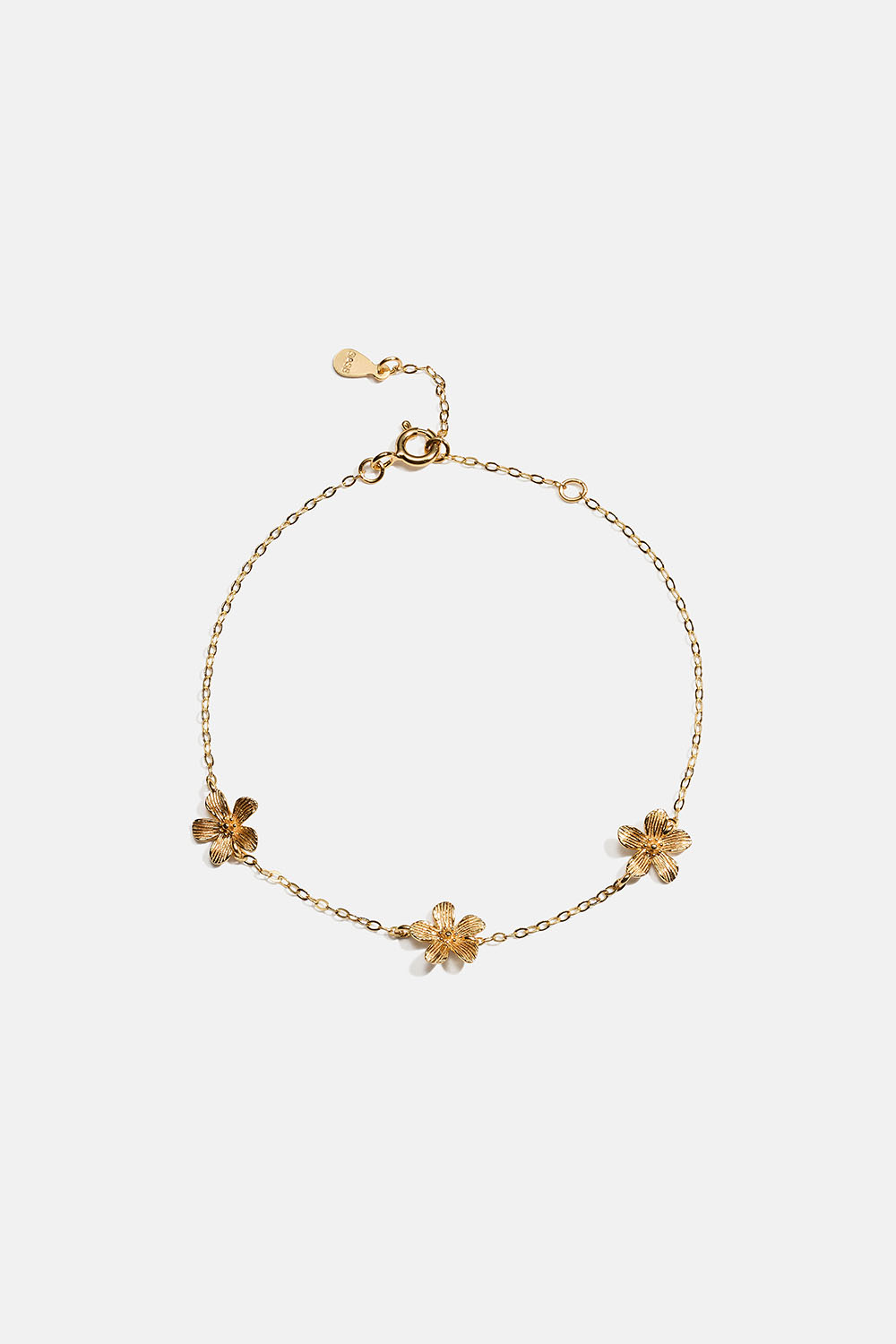 Aito 18k kullattu hopearannekoru, jossa teksturoituja kukkia ryhmässä Kullattu aito hopea / Kullatut rannekorut @ Glitter (551001032002)