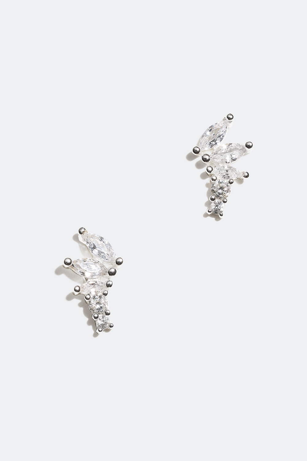 Aidot hopeakorvakorut, joissa kirkkaita Cubic Zirconia -kiviä ryhmässä Aitoa Hopeaa / Hopeiset korvakorut / Nappikorvakorut aitoa hopeaa @ Glitter (553001271000)
