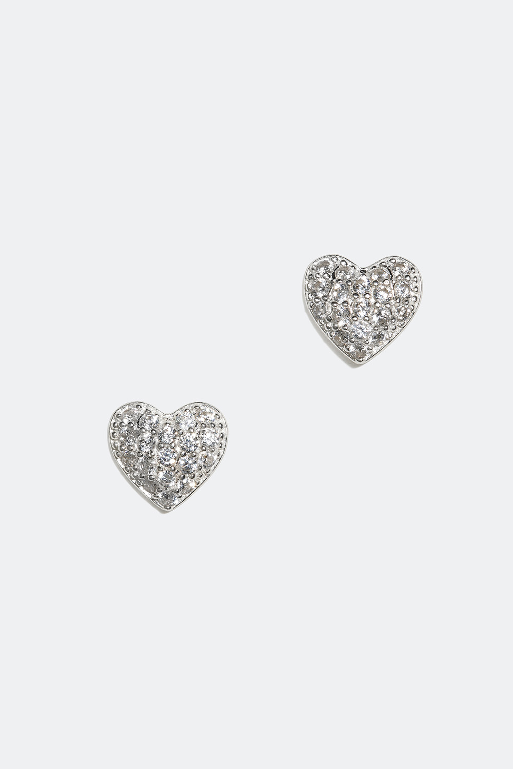 Aidosta hopeasta valmistetut sydämenmuotoiset nappikorvakorut Cubic Zirkonia -kivillä ryhmässä Aitoa Hopeaa / Hopeiset korvakorut / Nappikorvakorut aitoa hopeaa @ Glitter (553002120201)