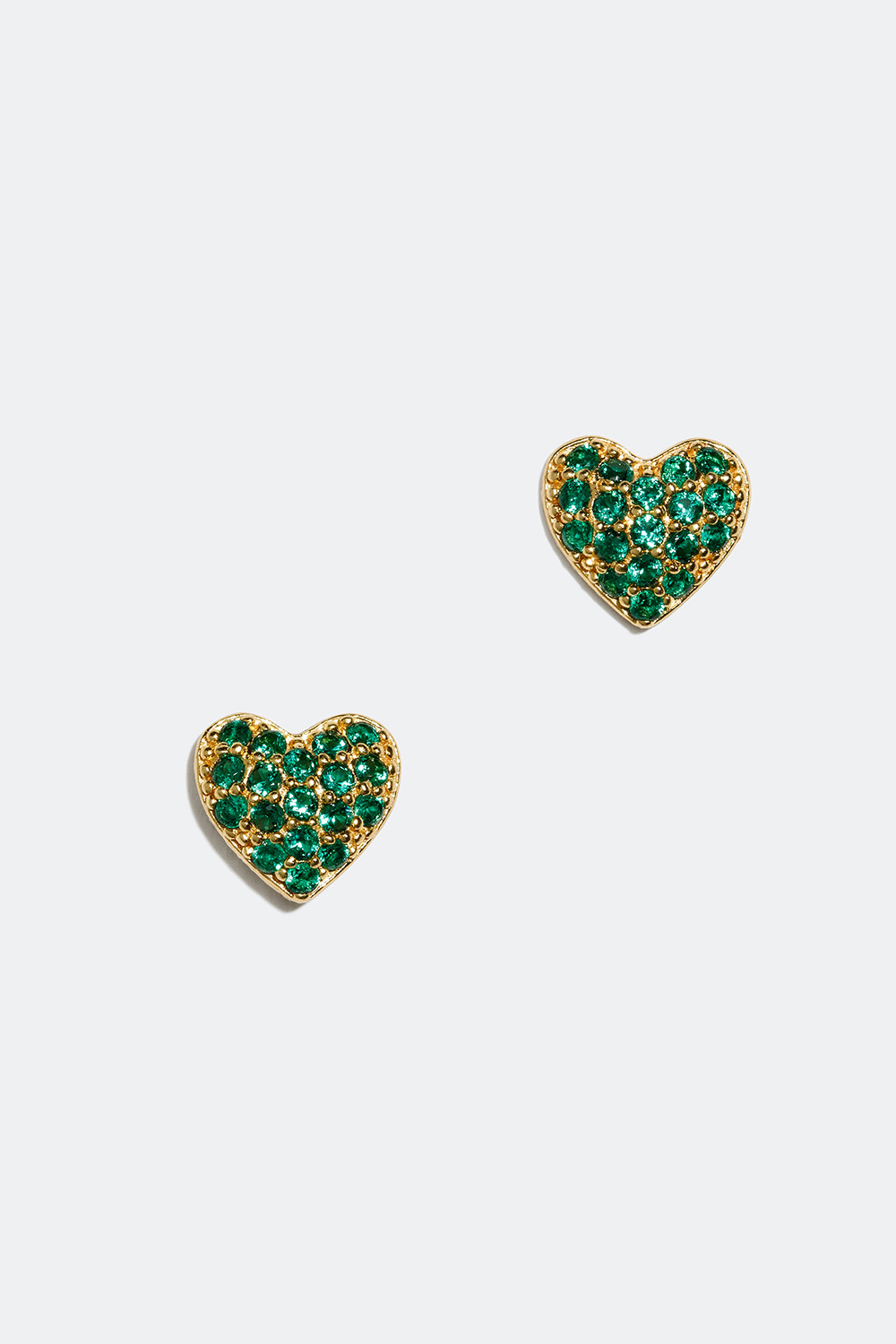 Sydämenmuotoiset nappikorvakorut, joissa 18 karaatin kultaus ja vihreitä Cubic Zirkonia- kiviä ryhmässä 18 karaatin kullattua hopeaa / Korvakorut 18 karaatin kulta @ Glitter (553002127702)