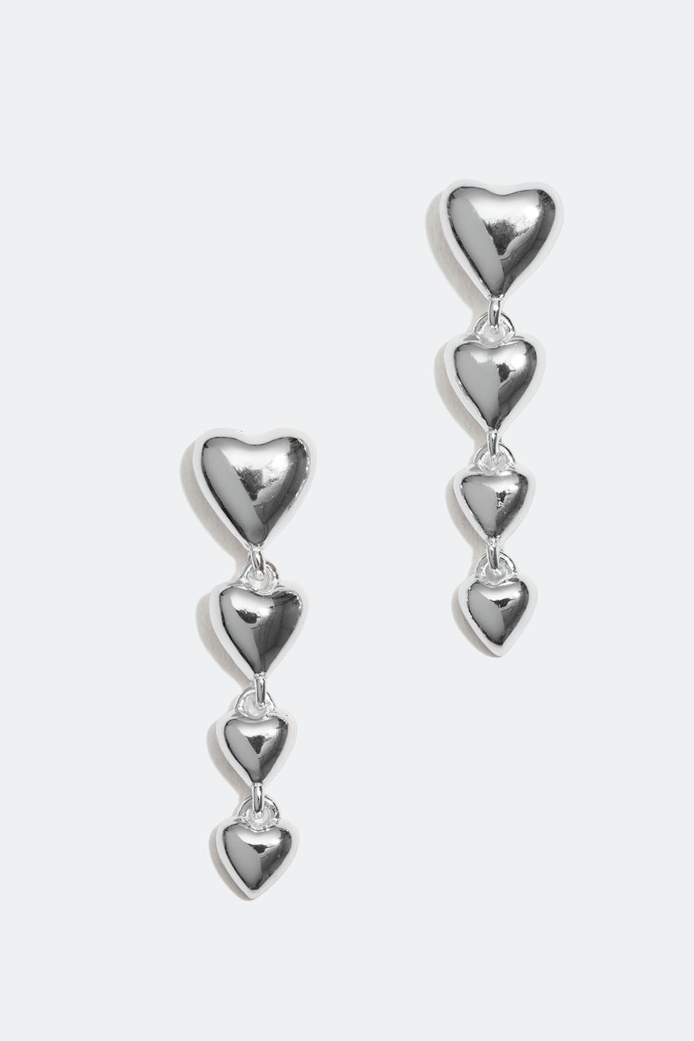 Korvakorut aitoa hopeaa, joissa riippuvat sydämet ryhmässä Aitoa Hopeaa / Hopeiset korvakorut @ Glitter (553002731001)