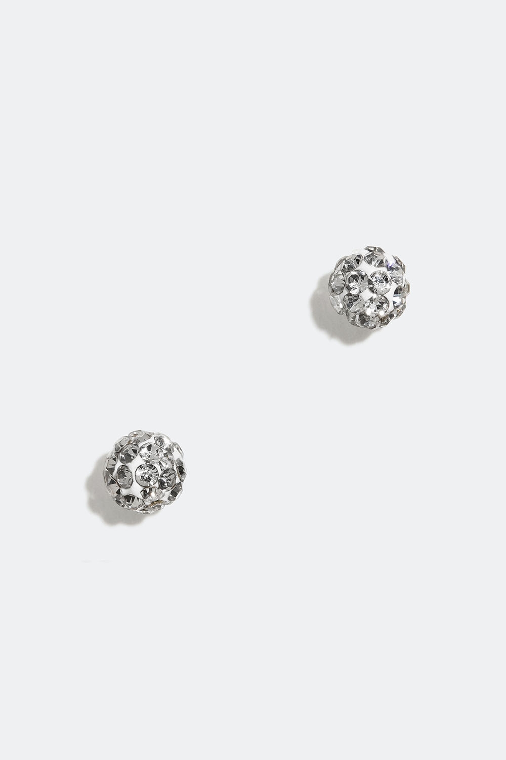 Aidosta hopeasta valmistetut pyöreät korvakorut, joissa Cubic Zirconia -kiviä ryhmässä Aitoa Hopeaa / Hopeiset korvakorut / Nappikorvakorut aitoa hopeaa @ Glitter (553002901001)