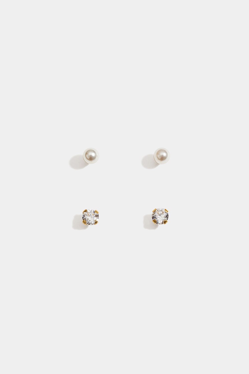 Pienet aidot hopeanappikorvakorut 18k kultauksella, helmillä ja Cubic zirkonia -kivillä, 2 paria ryhmässä Kullattu aito hopea / Kullatut korvakorut @ Glitter (553006302000)