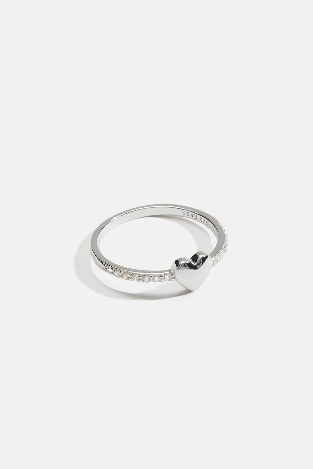Aito hopeasormus, jossa pieni sydän ja Cubic zirconia -kiviä ryhmässä Store week / @ Glitter (5560009610)