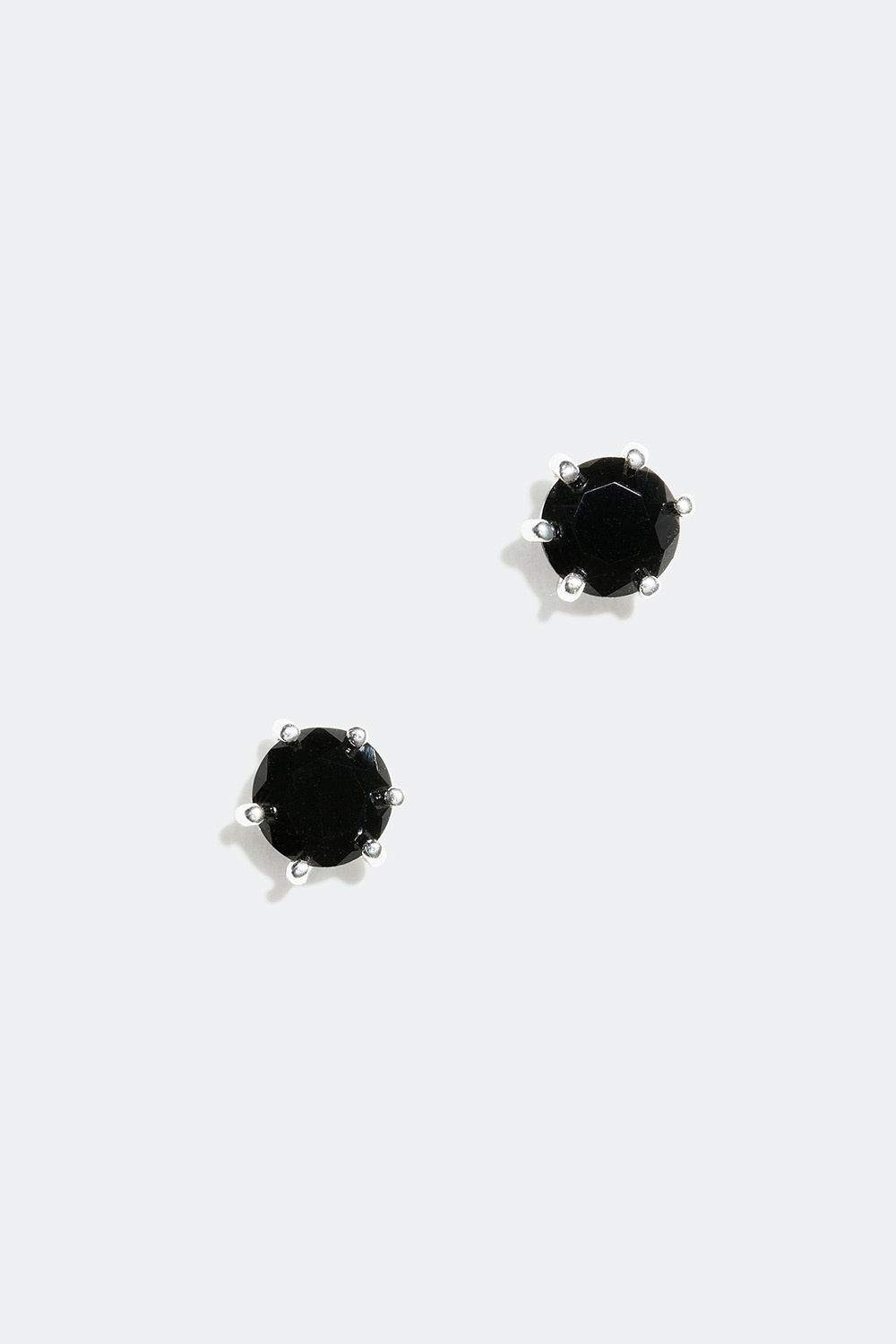 Pienet mustat nappikorvakorut aitoa hopeaa, 0,5 cm