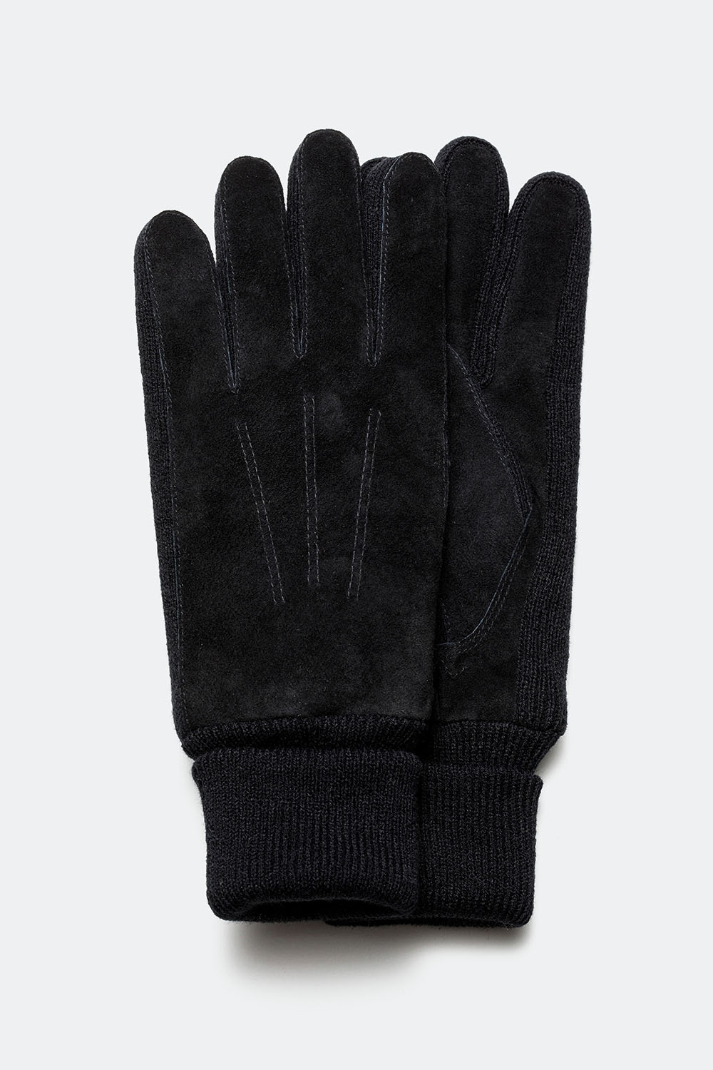 Mustat mokkakäsineet, joissa erottuvat saumat