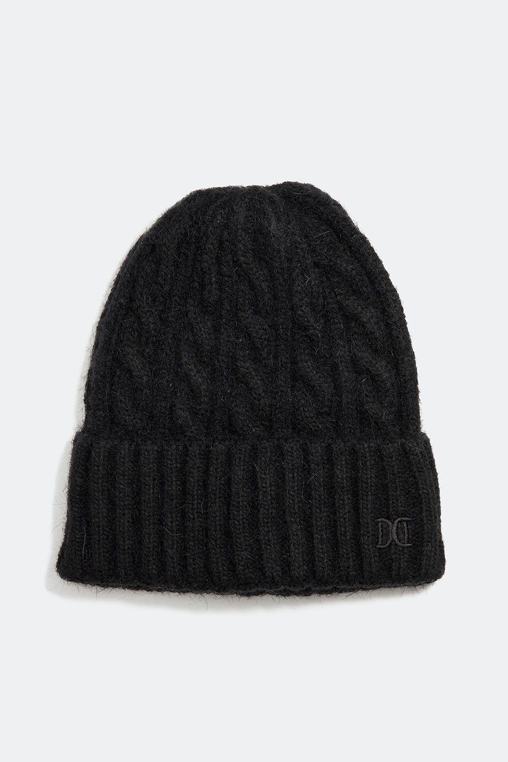 Musta palmikkoneulepipo