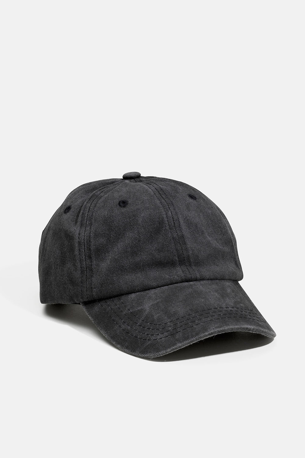 Musta kivipesty lippis