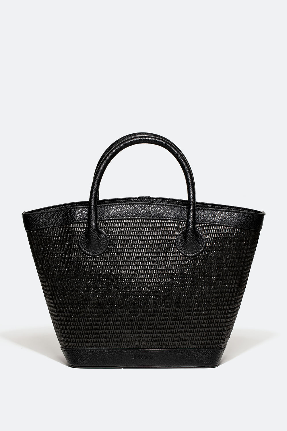 Musta olkikangaskassi