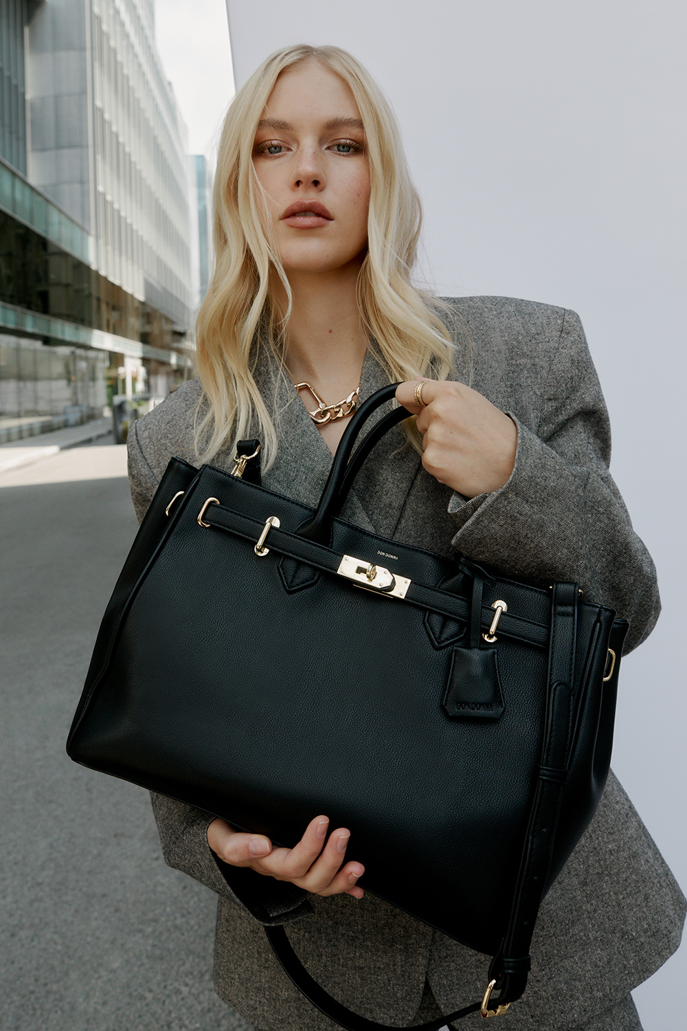 Shopper-kassi vyödetaljilla