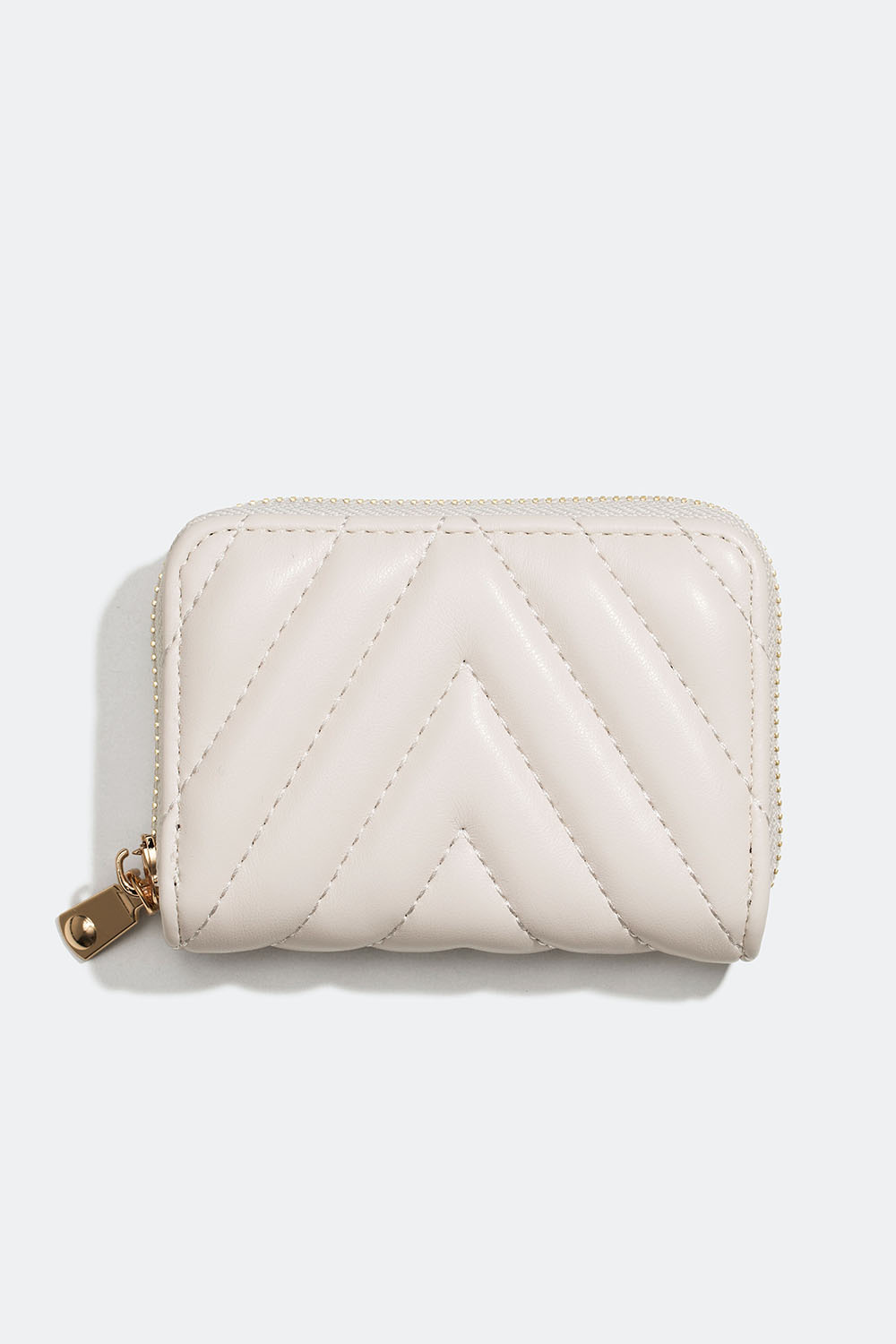 Tikattu valkoinen lompakko