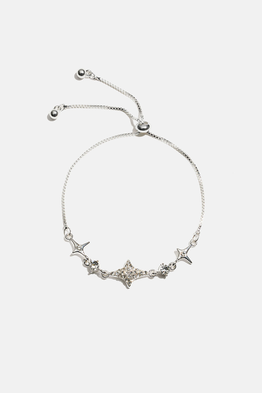 Rannekoru, jossa on tähtiä ja strasseja