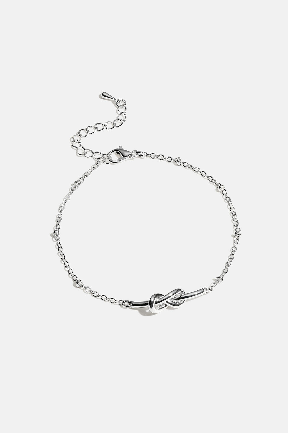 Rannekoru, jossa solmu