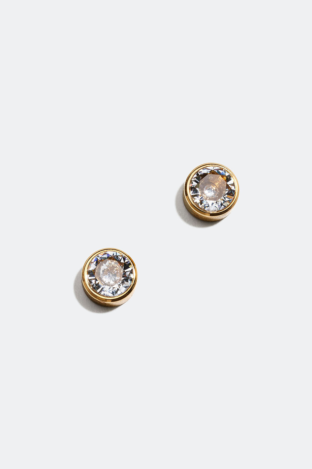 Teräksiset nappikorvakorut, joissa on 18k kultaus ja Cubic Zirconia -kivi