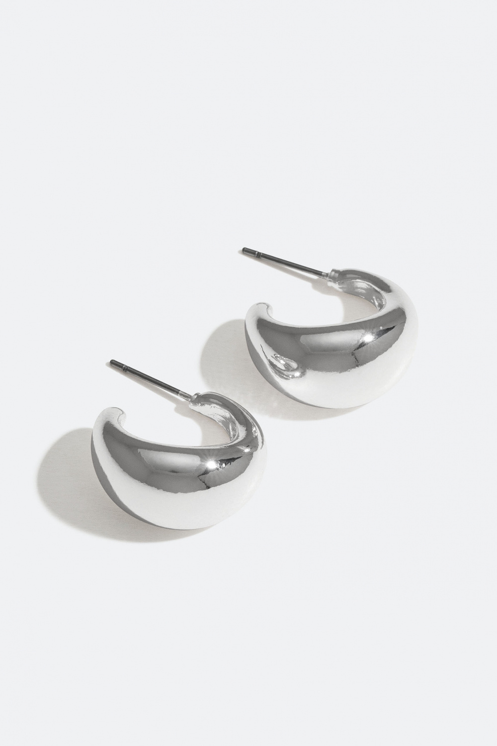 Pienet paksut korvarenkaat