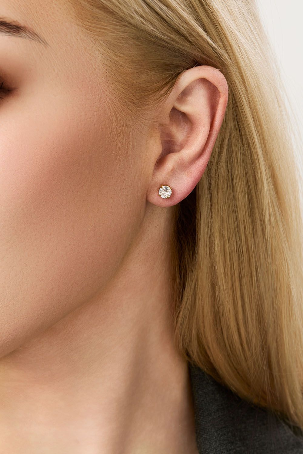 Teräksiset nappikorvakorut, joissa on 18k kultaus ja Cubic Zirconia -kivi