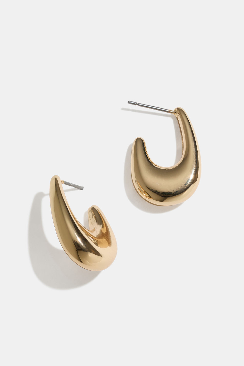 Kullanväriset soikeat korvarenkaat