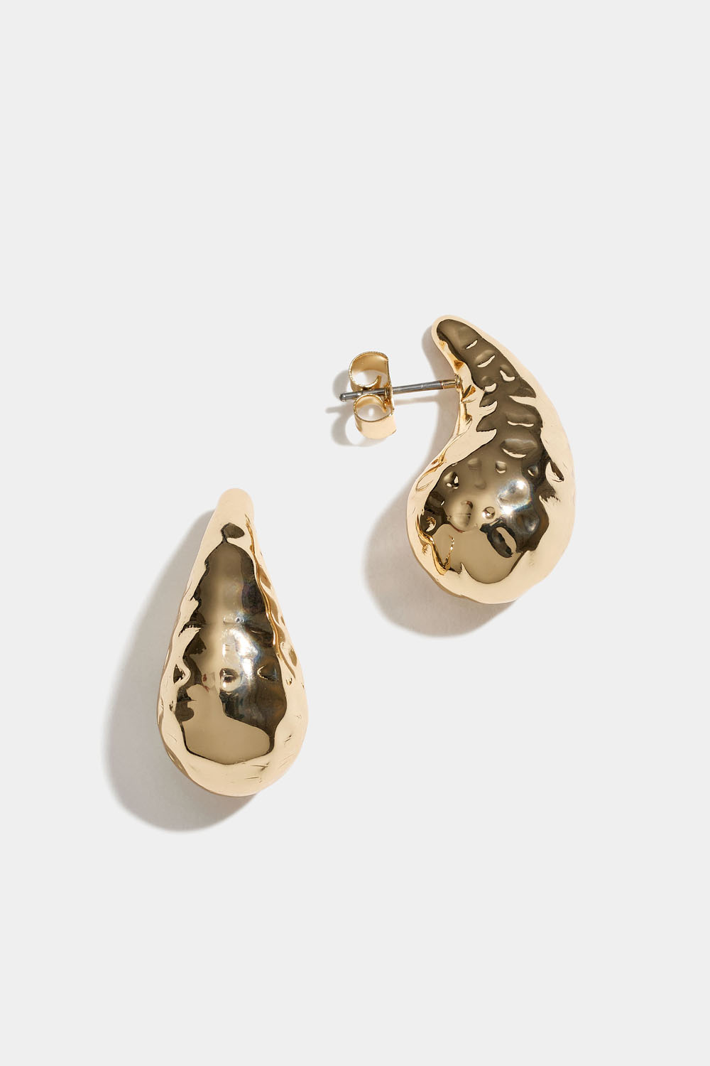 Taotut pisarakorvakorut, kullanväriset