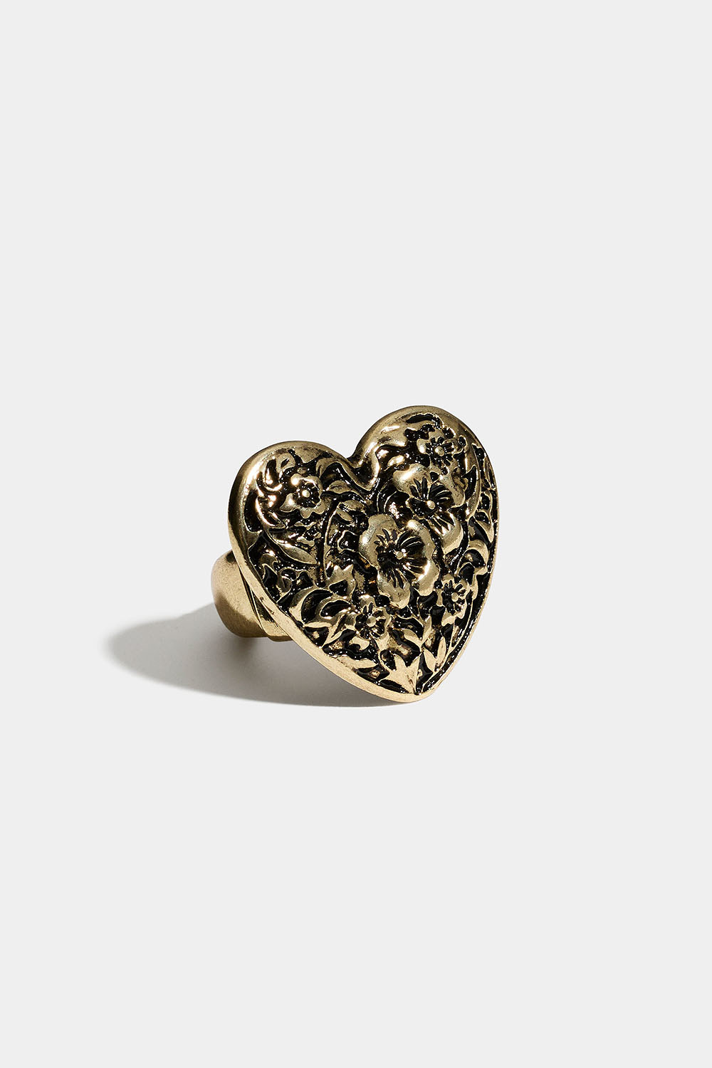 Joustava sormus, jossa kuvioitu sydän 