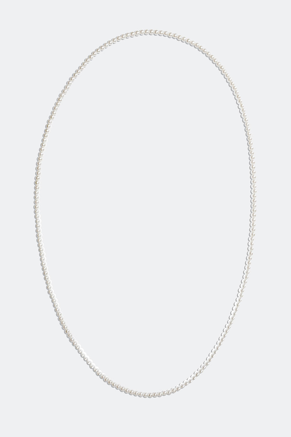 Klassinen kaulakoru muovihelmillä 140 cm