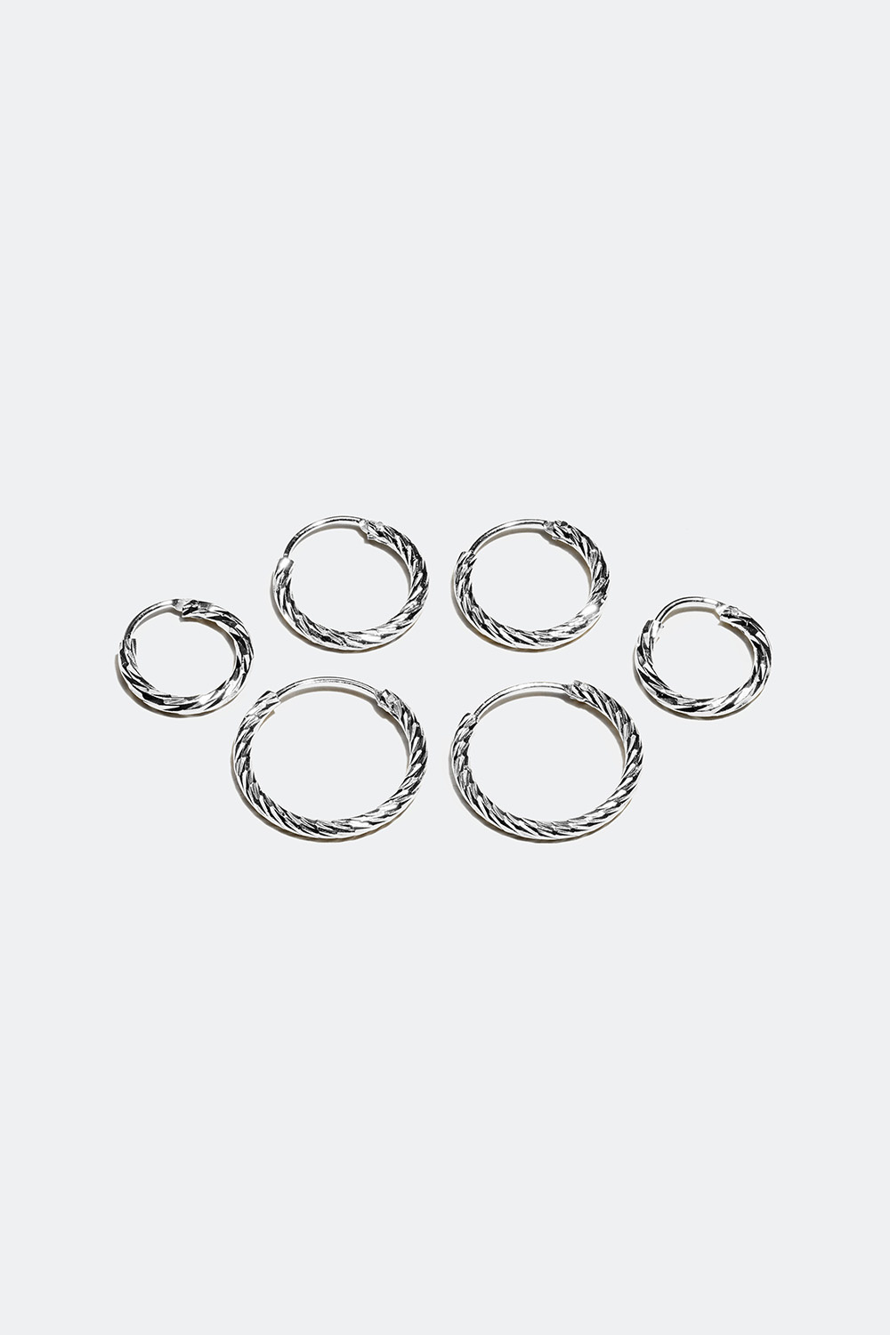 Monipakkaus - Renkaita elävällä pinnalla