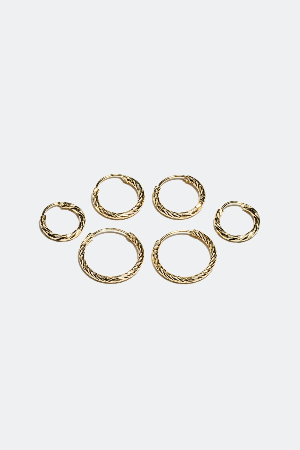 Monipakkaus - Renkaita elävällä pinnalla