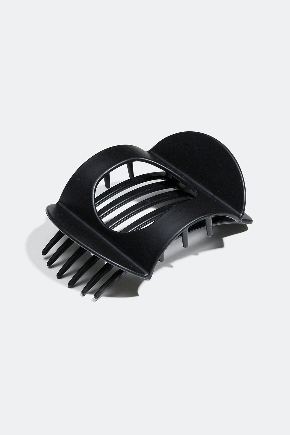 Litteä hiusklipsi, jossa mattapinta