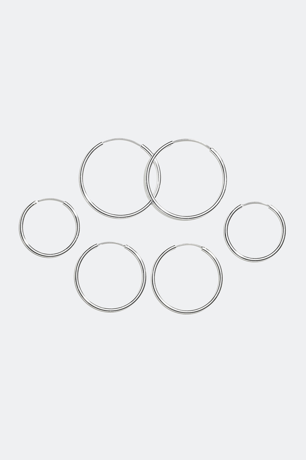 Erikokoiset korvarenkaat, 3 kpl/pakk