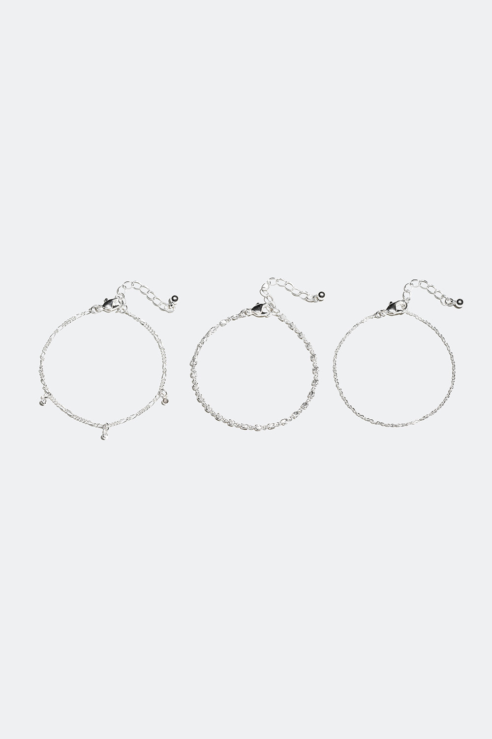 3 kappaleen pakkaus rannekoruja, lenkkejä ja lasikiviä